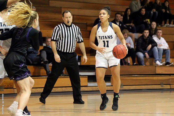 VIDEO! Greaves’ Career-High Lifts Titans women's basketball over Geneva
